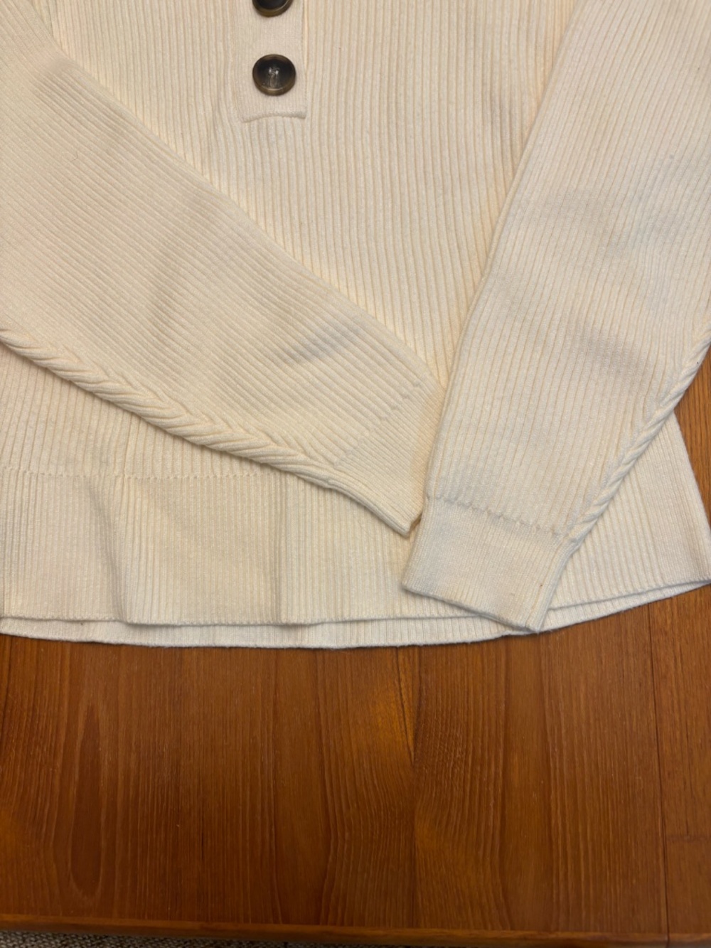 Mango Sweater - Picture 3 of 4